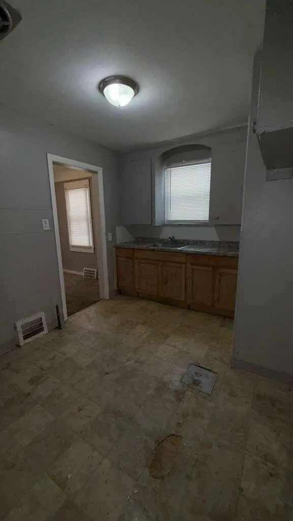 9605 Decatur Street Detroit, MI 48227