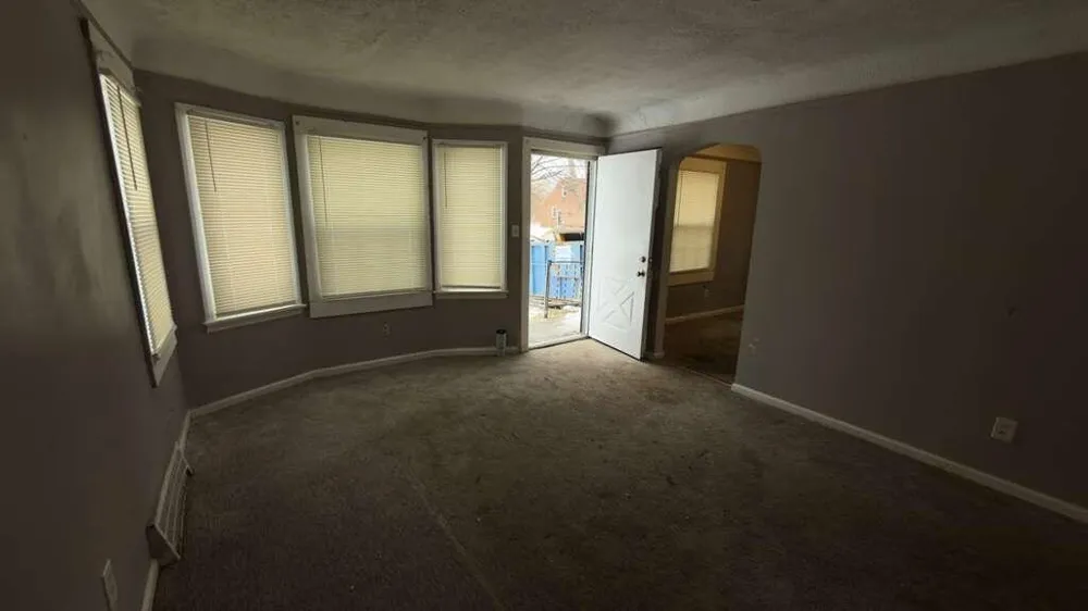 9605 Decatur Street Detroit, MI 48227