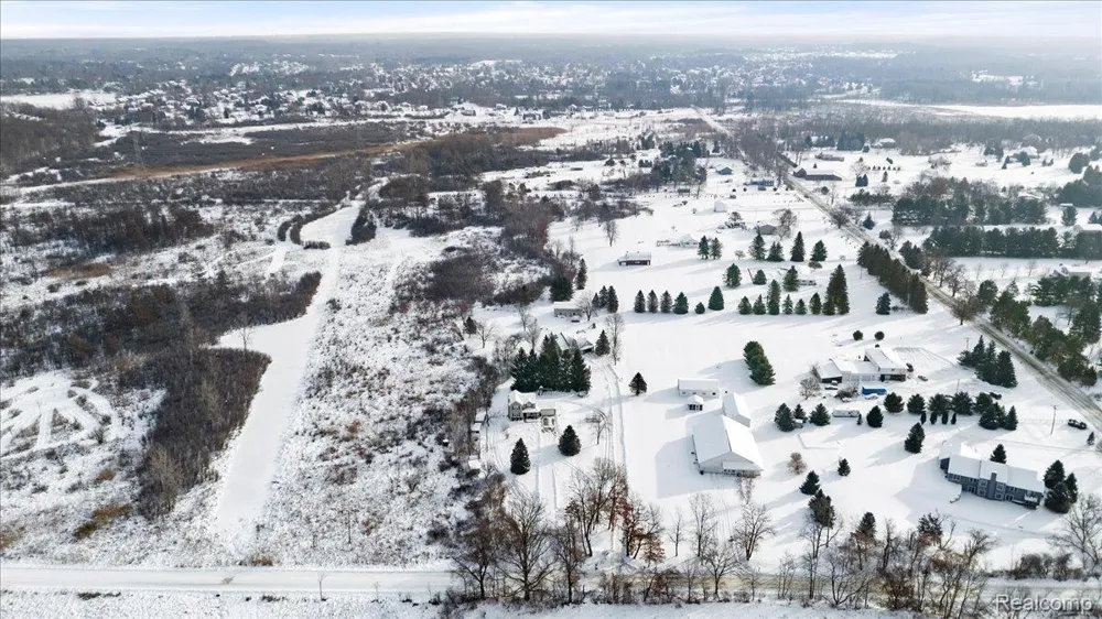 Oakhill Road Brandon Charter Township, MI 48462