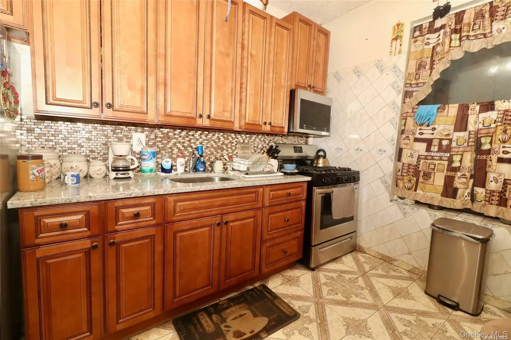 941 Jerome Avenue #6C Bronx, NY 10452