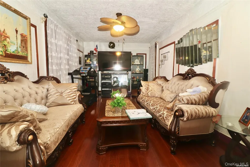 941 Jerome Avenue #6C Bronx, NY 10452