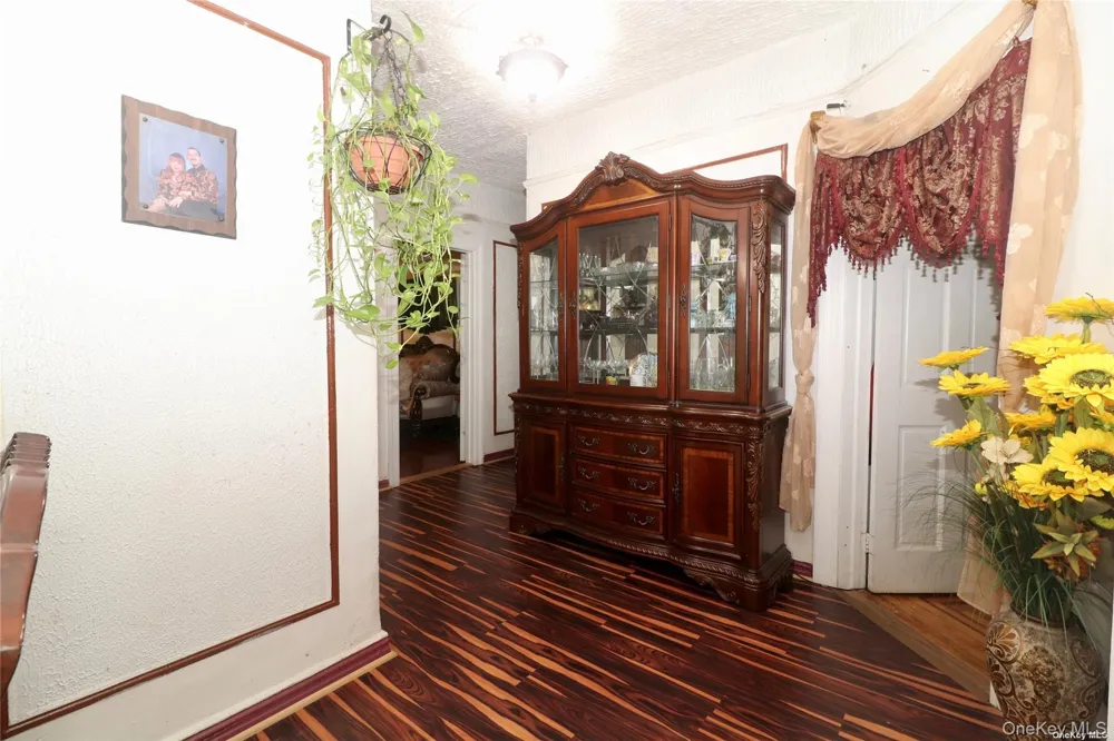 941 Jerome Avenue #6C Bronx, NY 10452