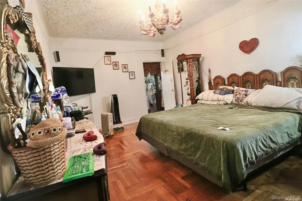 941 Jerome Avenue #6C Bronx, NY 10452