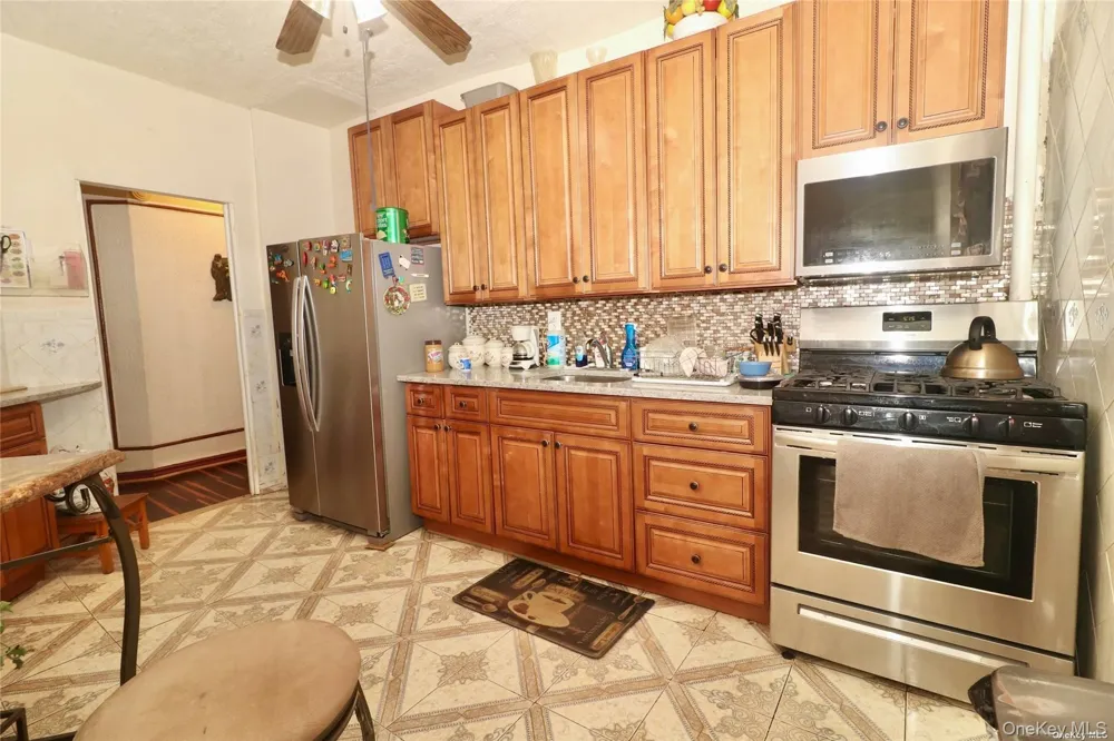 941 Jerome Avenue #6C Bronx, NY 10452
