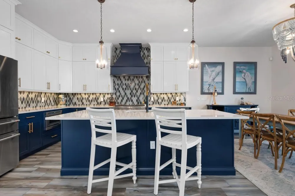 915 SHORE DRIVE Anna Maria, FL 34216