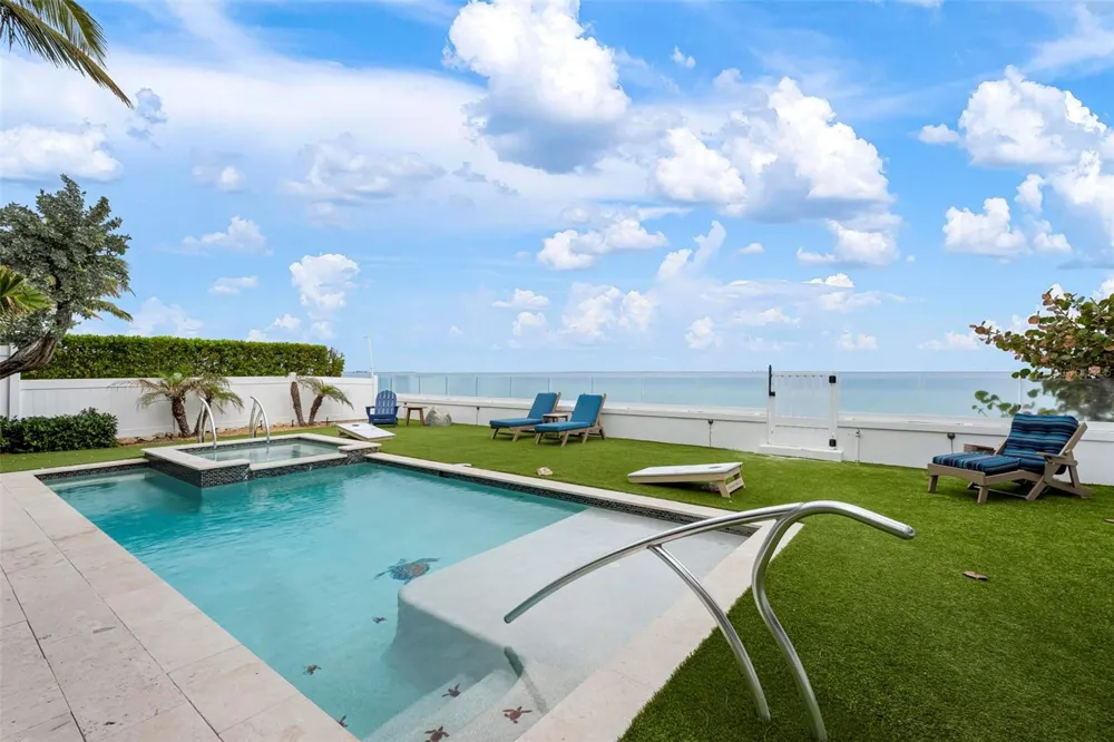 915 SHORE DRIVE Anna Maria, FL 34216