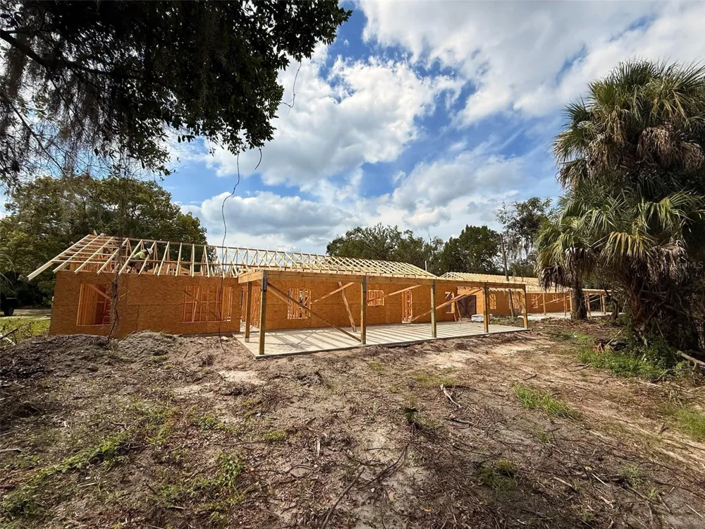 101 YAWN AVENUE Interlachen, FL 32148
