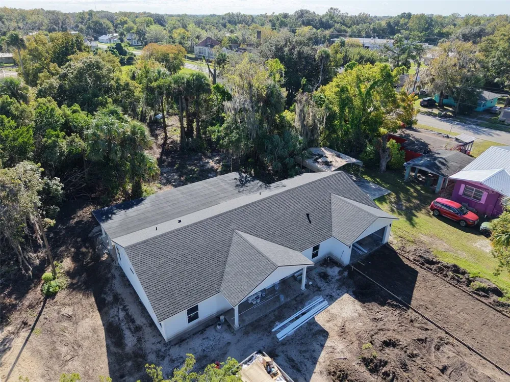 101 YAWN AVENUE Interlachen, FL 32148