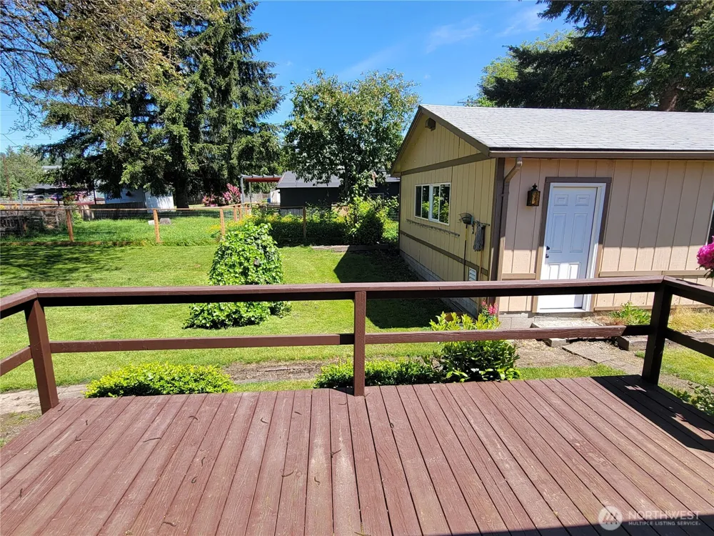 300 Maple Street Toledo, WA 98591