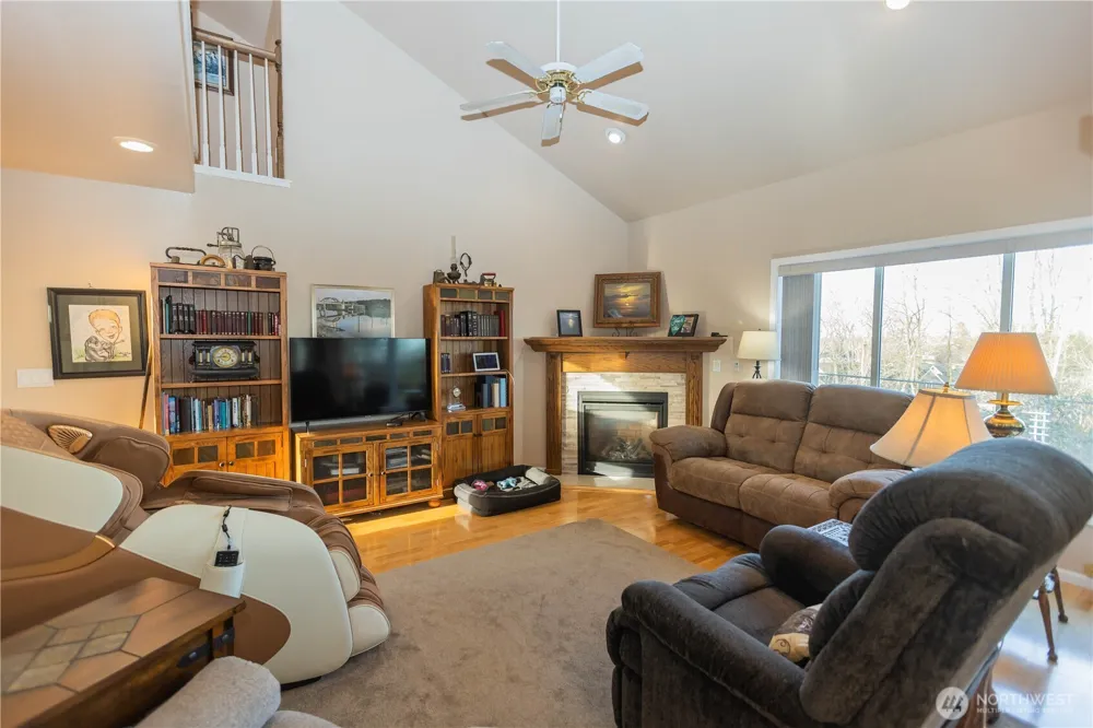 959 SE Sentry Drive College Place, WA 99324