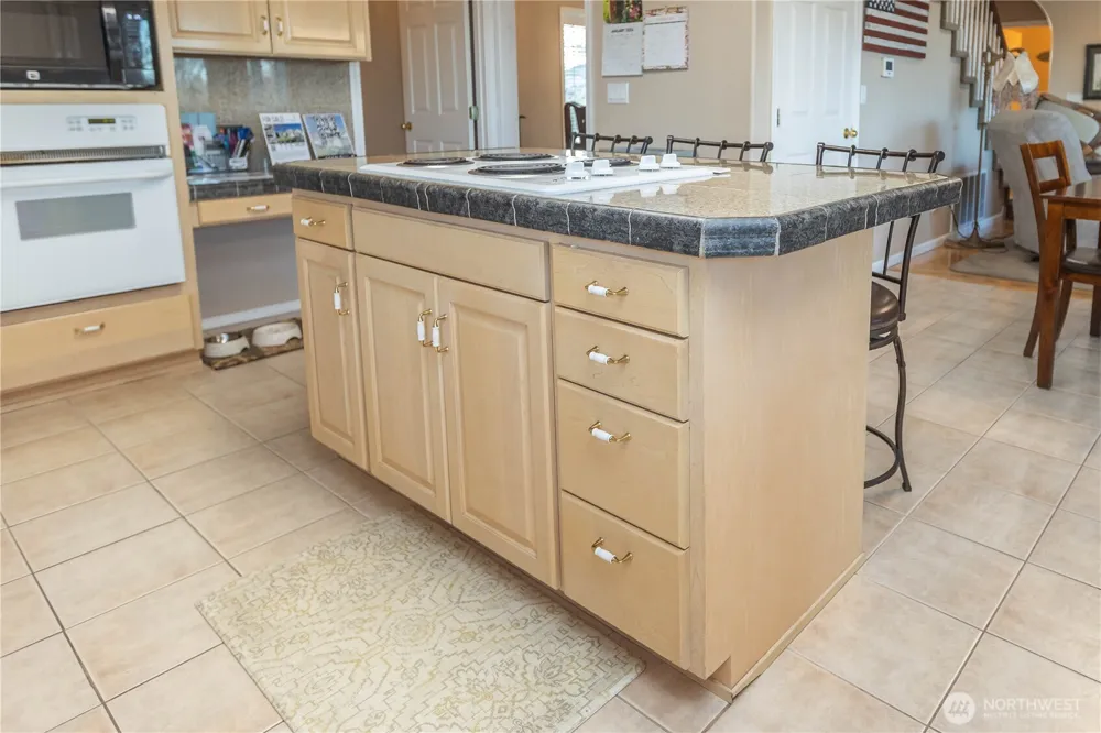 959 SE Sentry Drive College Place, WA 99324