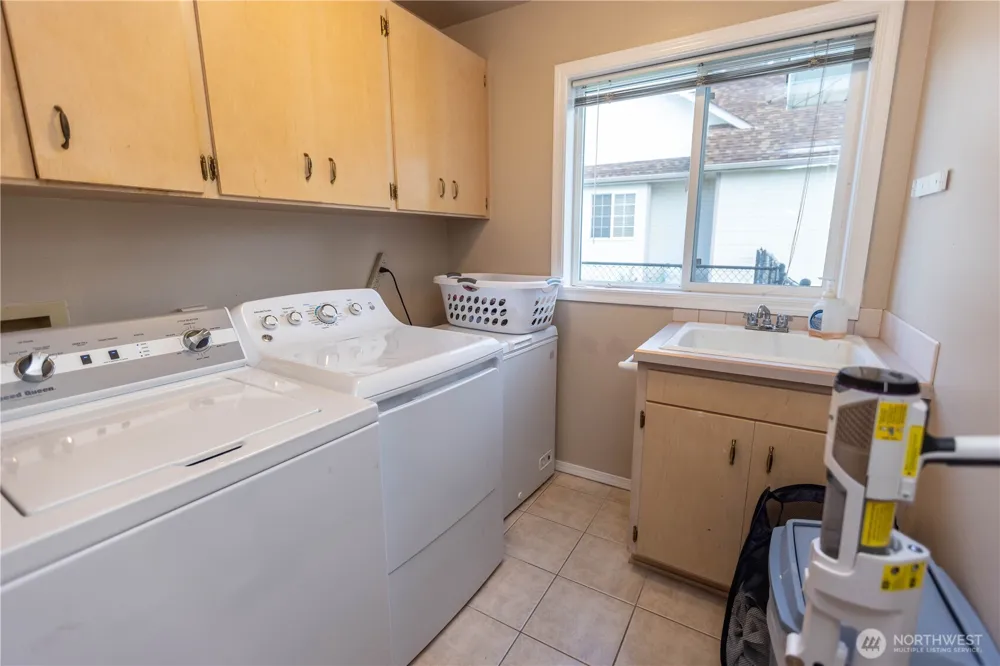 959 SE Sentry Drive College Place, WA 99324