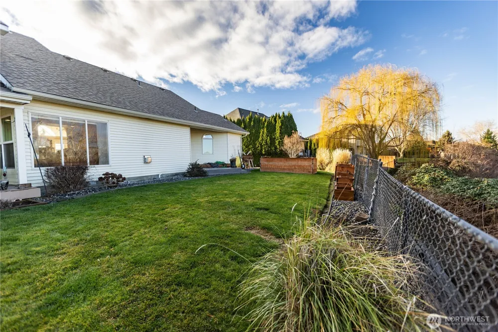 959 SE Sentry Drive College Place, WA 99324
