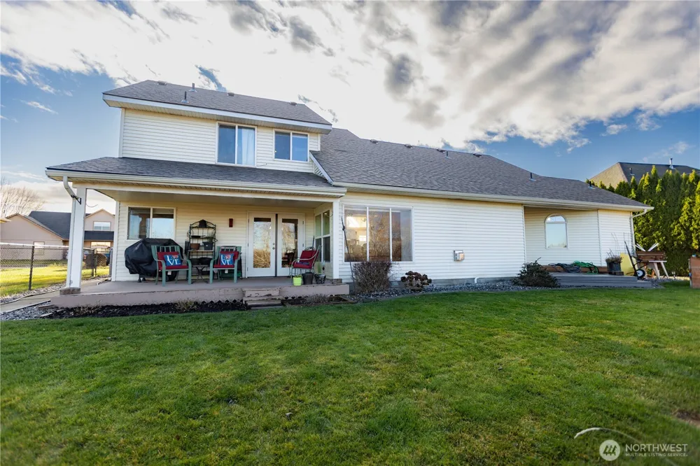 959 SE Sentry Drive College Place, WA 99324