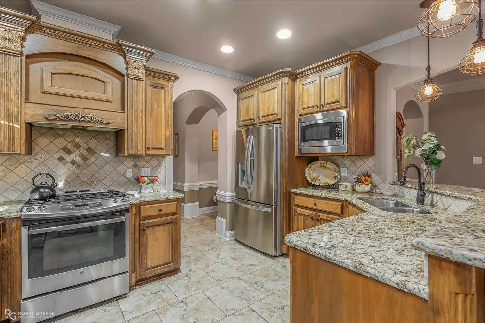 110 St Andrews Lane Benton, LA 71006