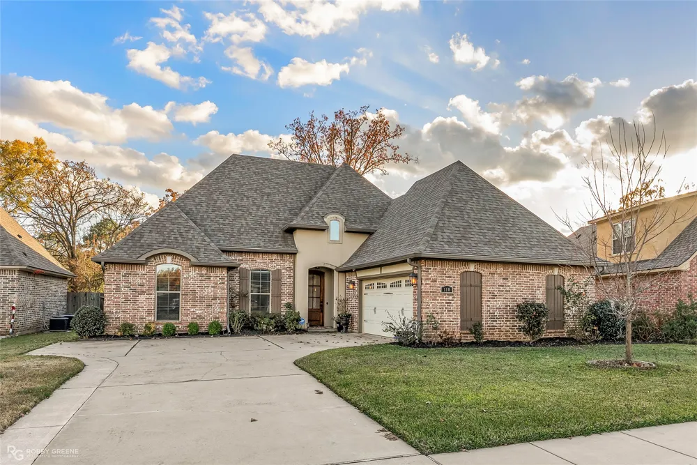 110 St Andrews Lane Benton, LA 71006