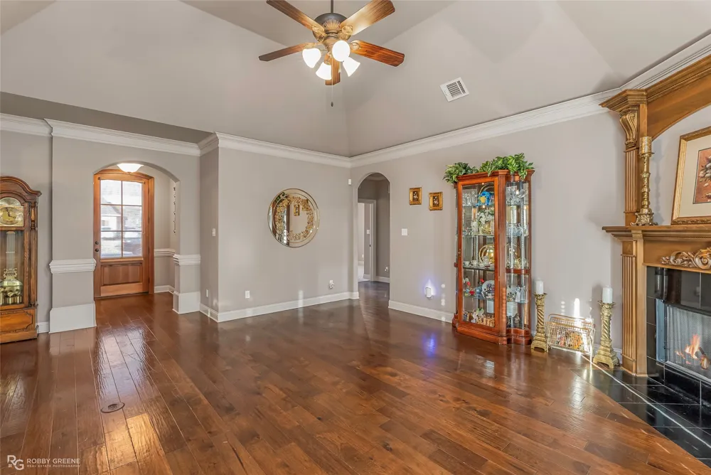 110 St Andrews Lane Benton, LA 71006