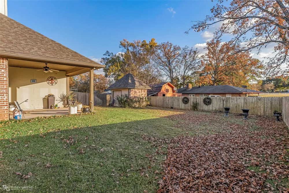 110 St Andrews Lane Benton, LA 71006