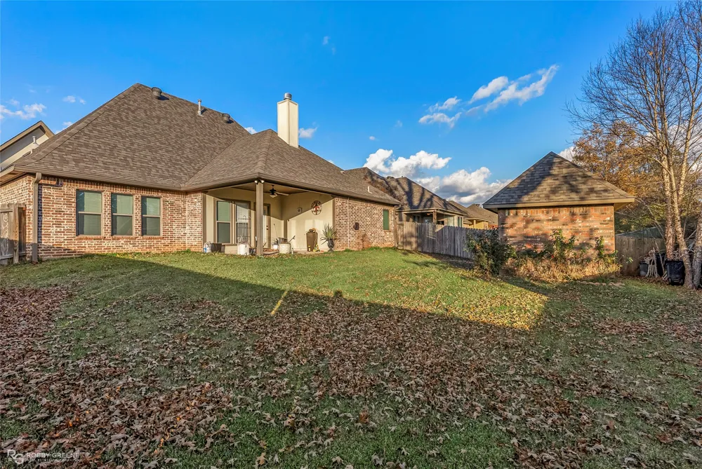 110 St Andrews Lane Benton, LA 71006