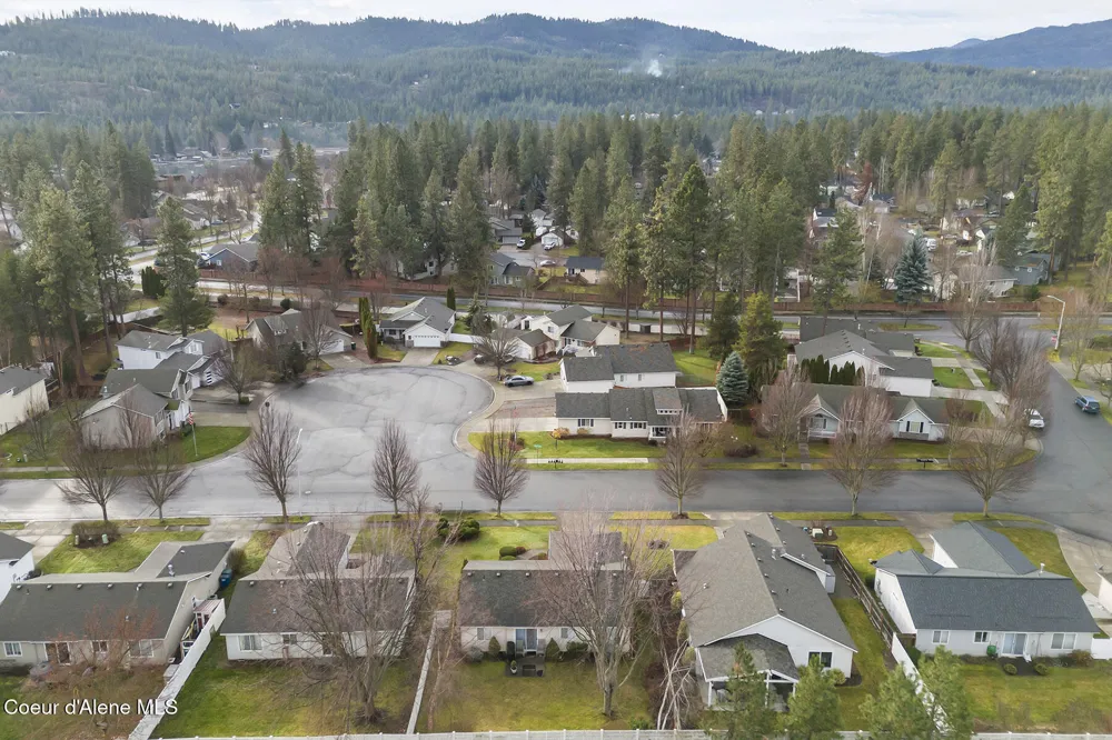 5377 E STEAMBOAT BND Post Falls, ID 83854
