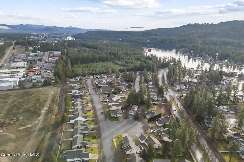 5377 E STEAMBOAT BND Post Falls, ID 83854