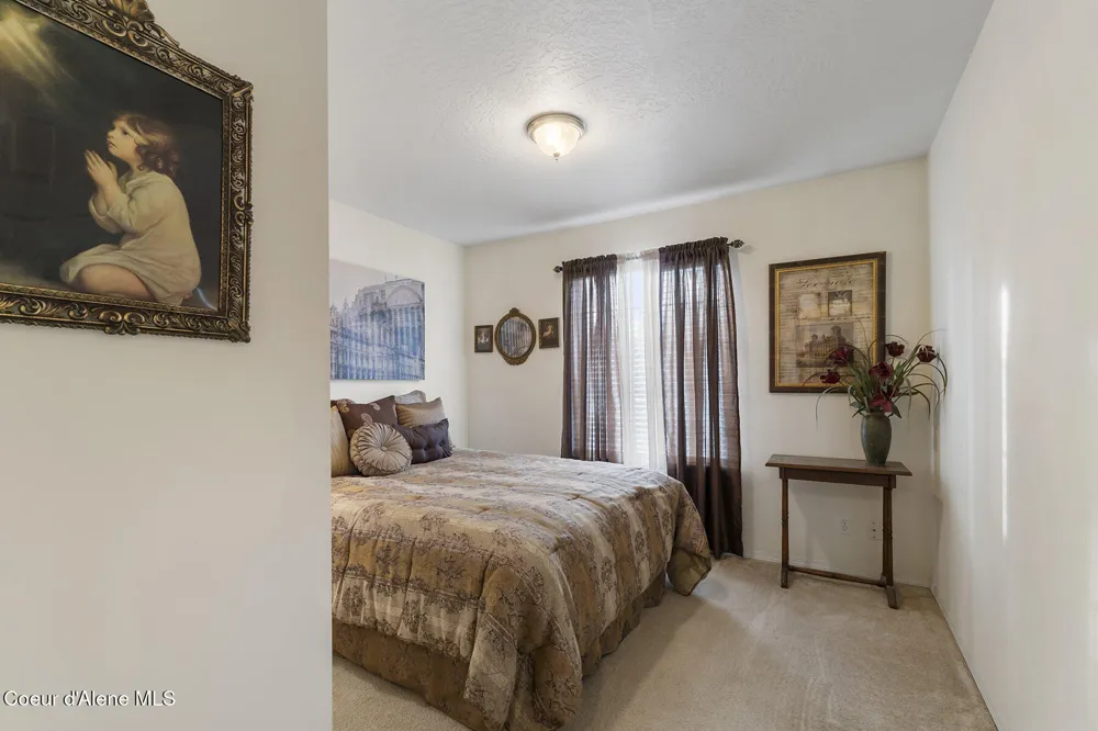 5377 E STEAMBOAT BND Post Falls, ID 83854