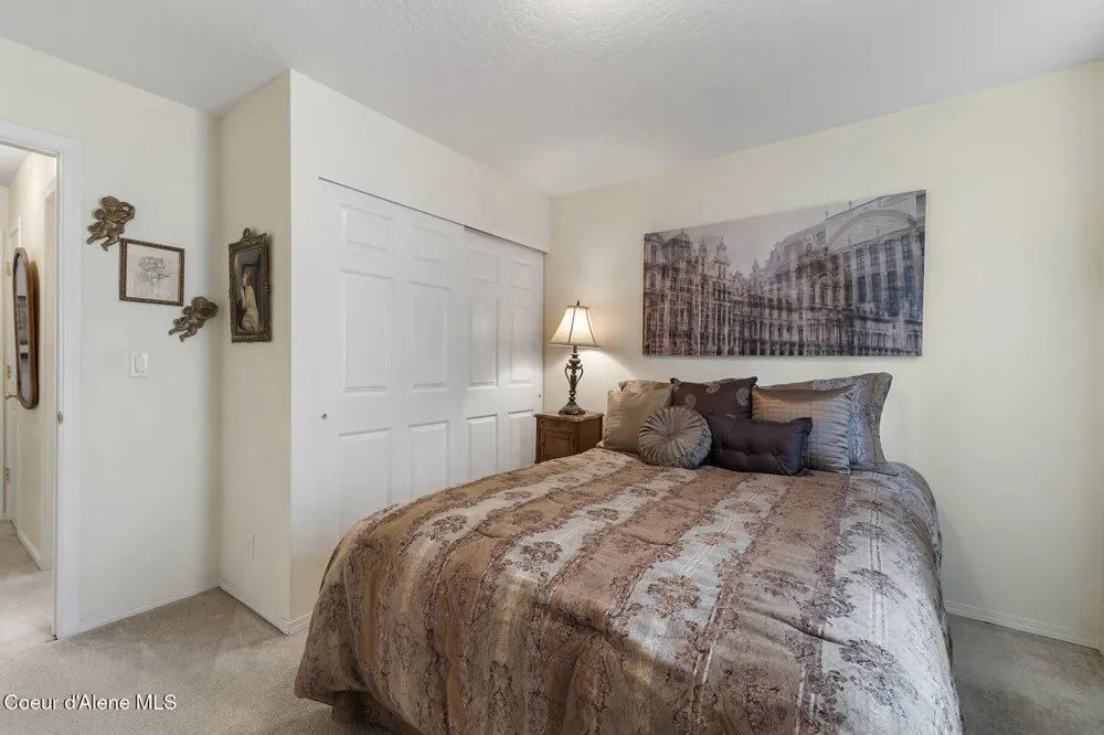 5377 E STEAMBOAT BND Post Falls, ID 83854