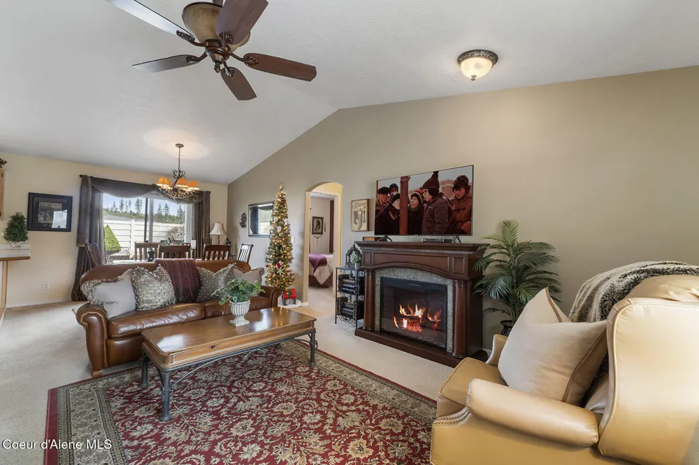5377 E STEAMBOAT BND Post Falls, ID 83854