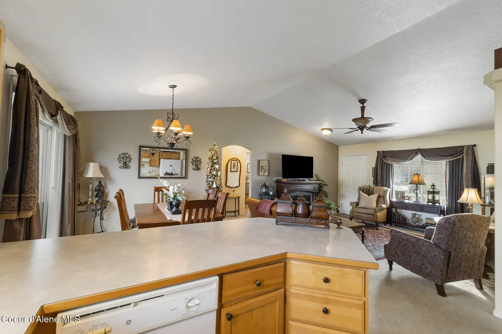 5377 E STEAMBOAT BND Post Falls, ID 83854