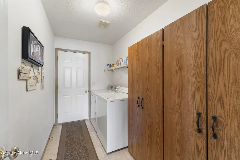 5377 E STEAMBOAT BND Post Falls, ID 83854