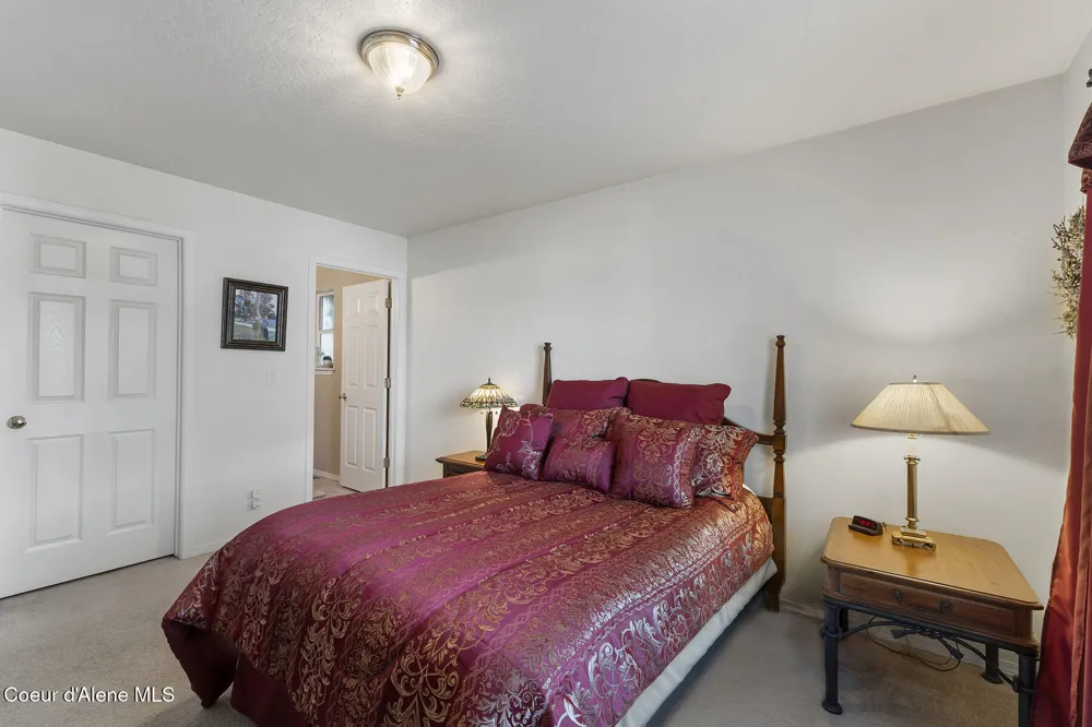 5377 E STEAMBOAT BND Post Falls, ID 83854
