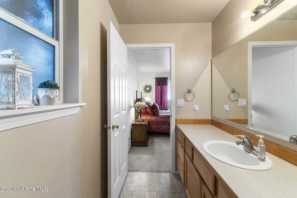 5377 E STEAMBOAT BND Post Falls, ID 83854