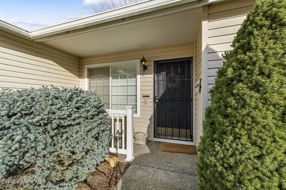 5377 E STEAMBOAT BND Post Falls, ID 83854