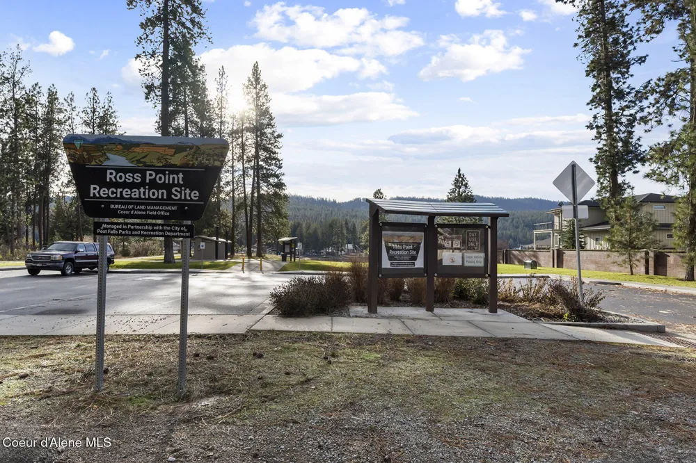 5377 E STEAMBOAT BND Post Falls, ID 83854