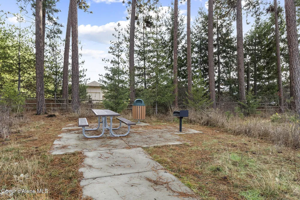 5377 E STEAMBOAT BND Post Falls, ID 83854