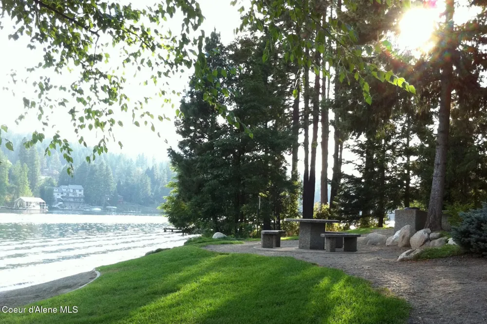 5377 E STEAMBOAT BND Post Falls, ID 83854