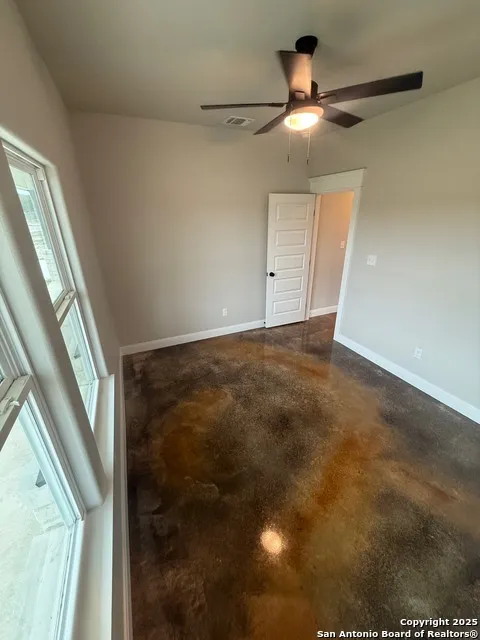 1541 NE Maryville Loop Beeville, TX 78102