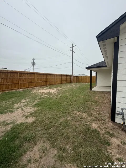1541 NE Maryville Loop Beeville, TX 78102