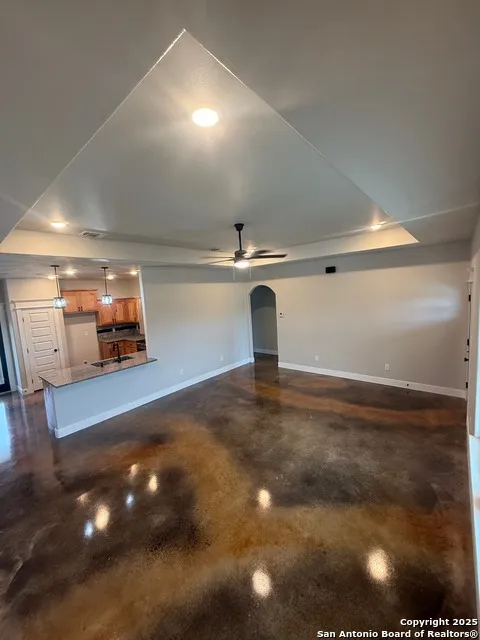 1541 NE Maryville Loop Beeville, TX 78102