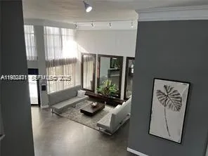 200 Leslie Dr #303 Hallandale Beach, FL 33009