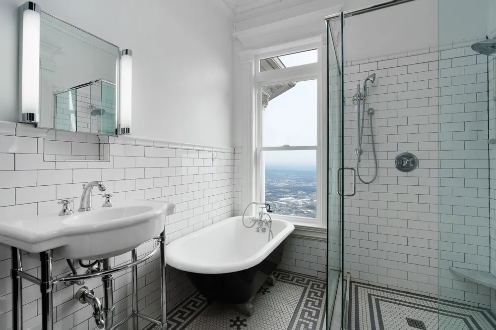 1115 E Brow Road Lookout Mountain, TN 37350