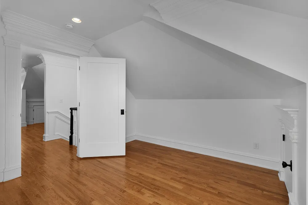 1115 E Brow Road Lookout Mountain, TN 37350