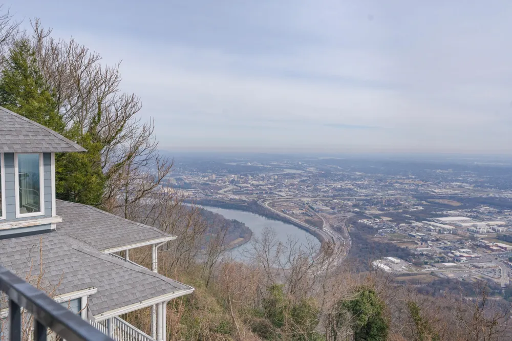 1115 E Brow Road Lookout Mountain, TN 37350