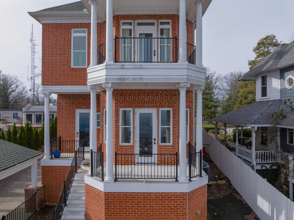 1115 E Brow Road Lookout Mountain, TN 37350