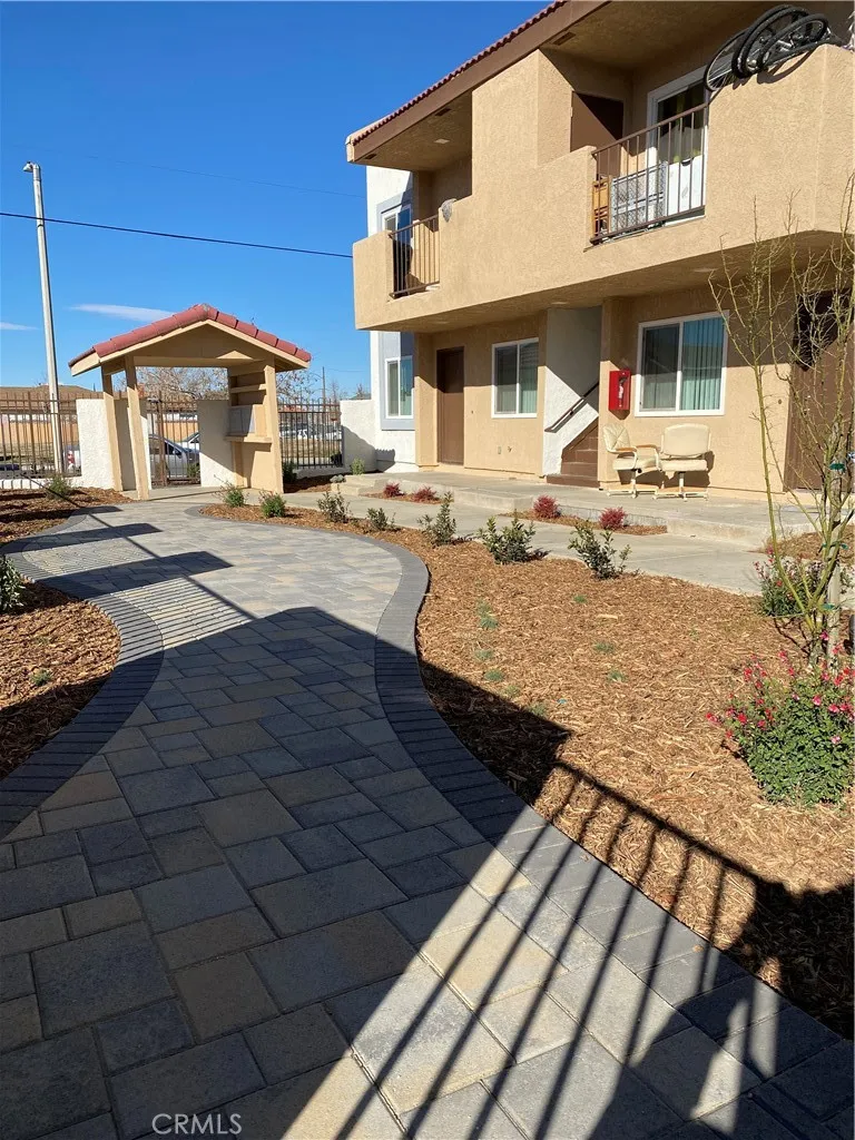 454 E Avenue Q3 #8 Palmdale, CA 93550