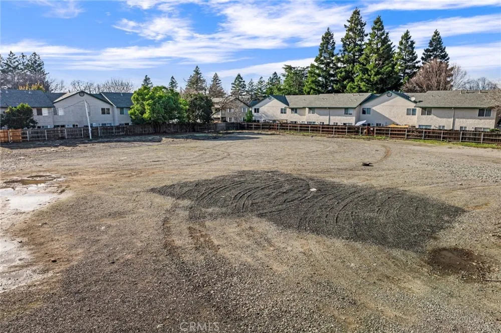 996 E 1st Chico, CA 95926