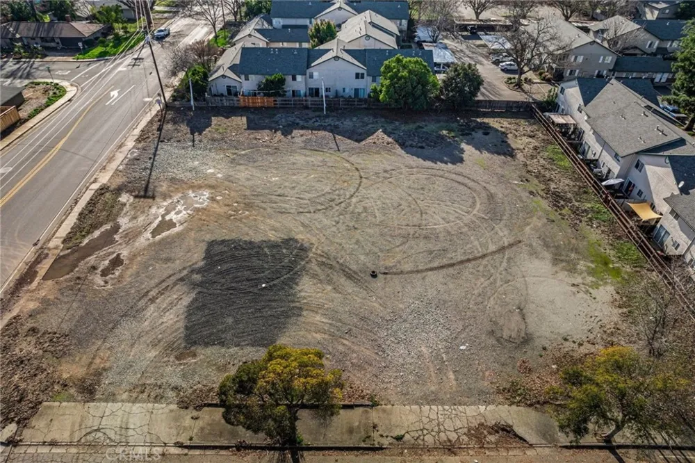 996 E 1st Chico, CA 95926