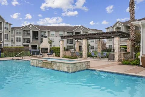 14807 Woodland Hills Drive #1304