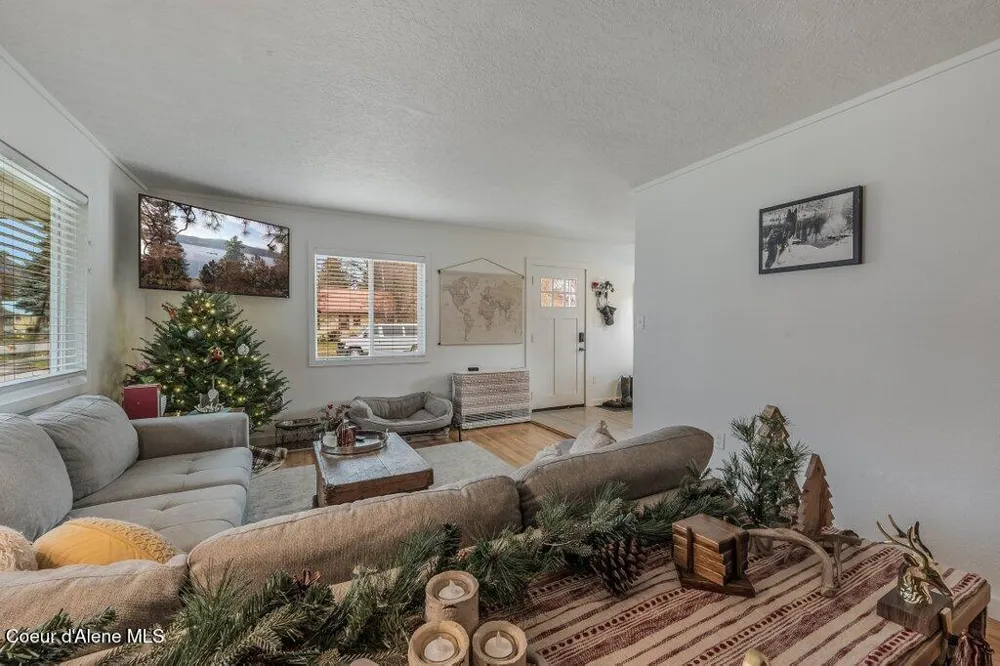 522 Boyer Avenue Sandpoint, ID 83864