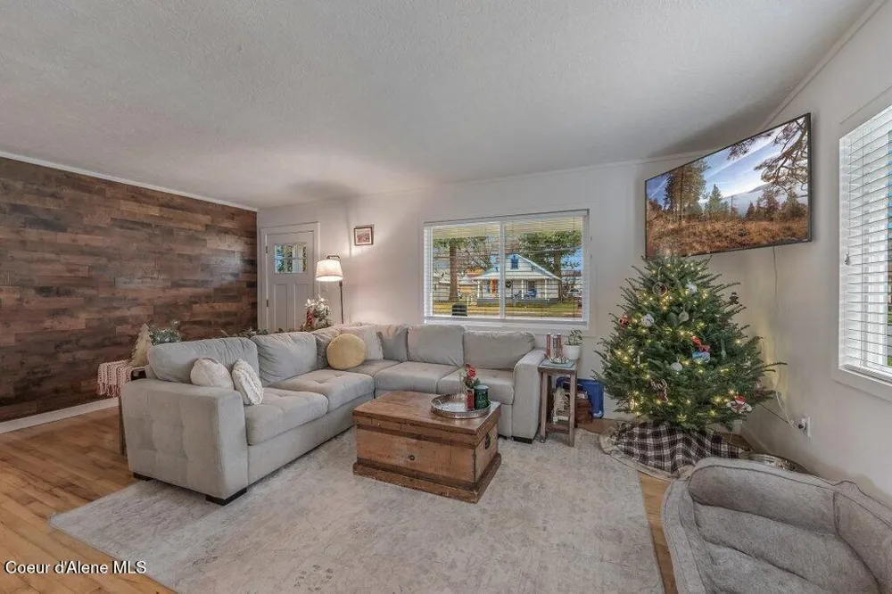 522 Boyer Avenue Sandpoint, ID 83864